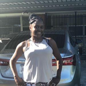 Meet your Posher, Anjanette